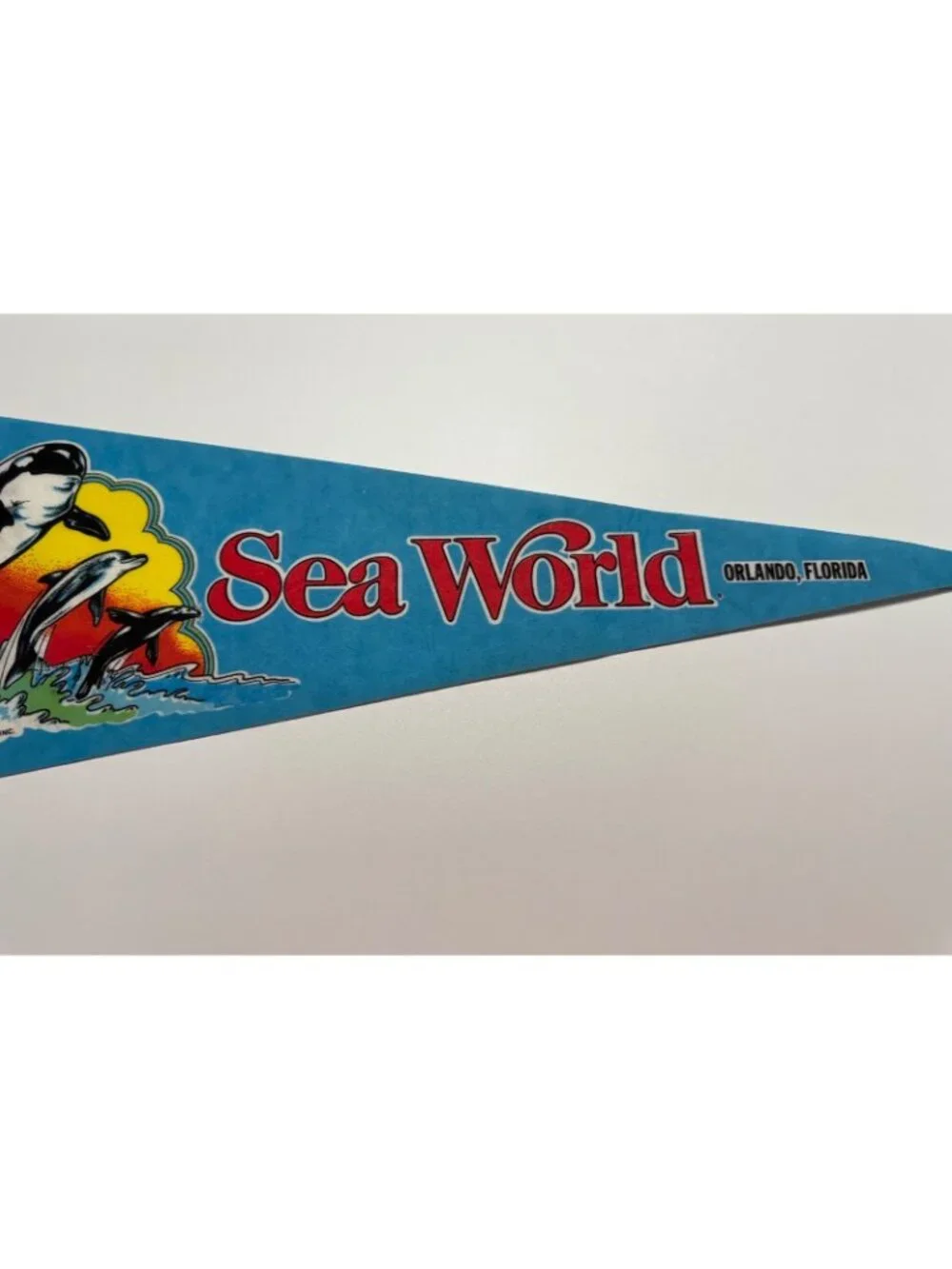 Vintage 1985 Sea World Orlando, Florida pennant Made in USA